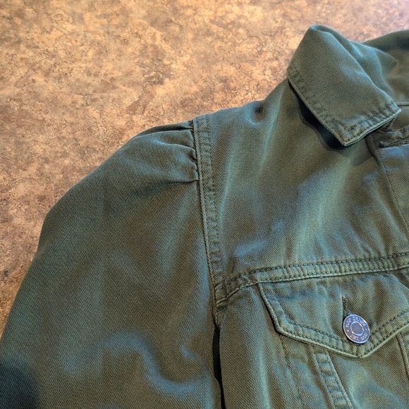 Gap Jacket - Picture 2 of 5